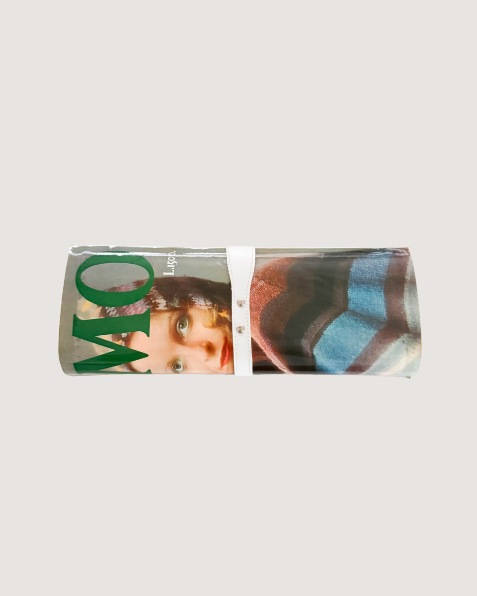 Vintage 1970's Italian Romantic Magazine Clutch Purse — sororité.